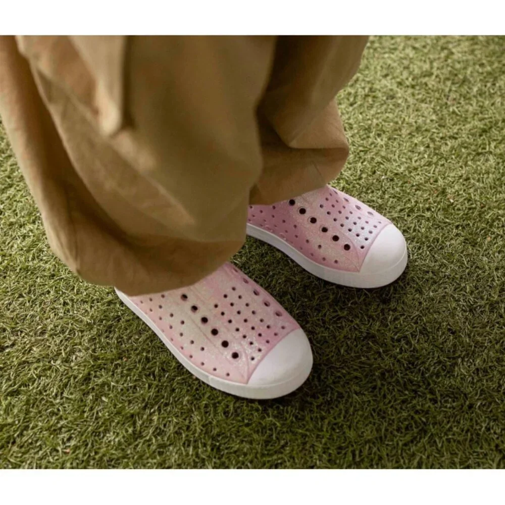 NATIVE Shoes Kids' Jefferson Bling Slip-On Sneaker in Barely Pink Bling/ White
